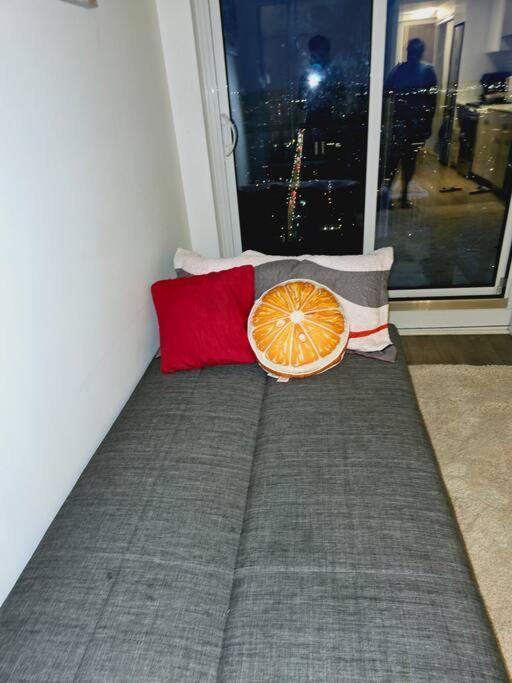 Stylish Luxe 1 Bedrom With Sofa Bed Apartment *