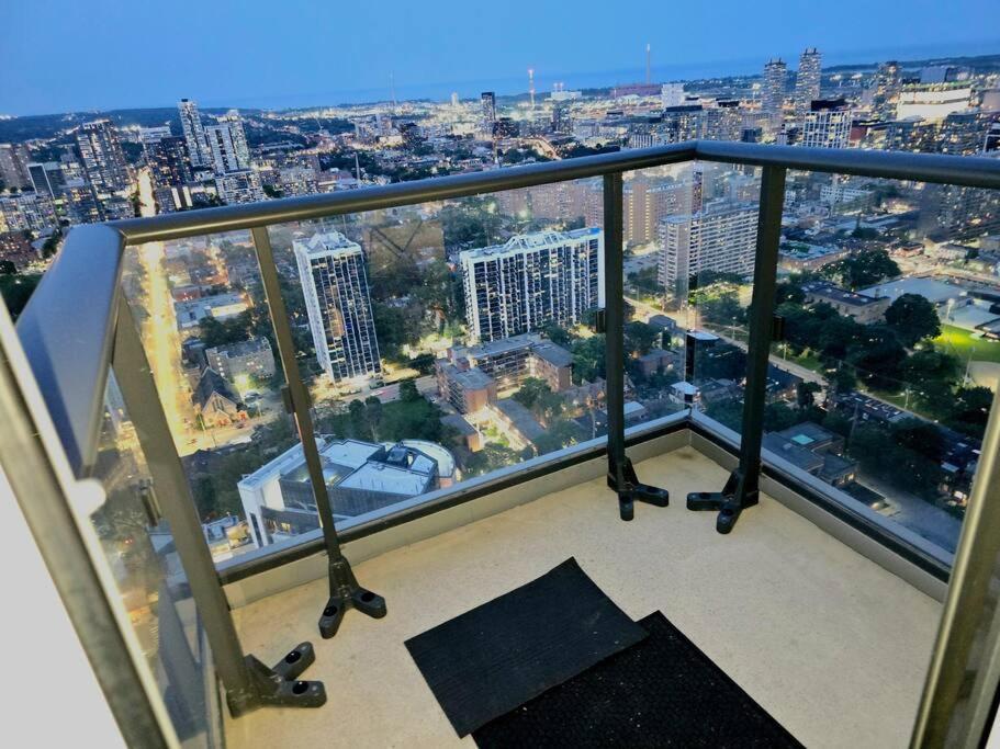 Stylish Luxe 1 Bedrom With Sofa Bed