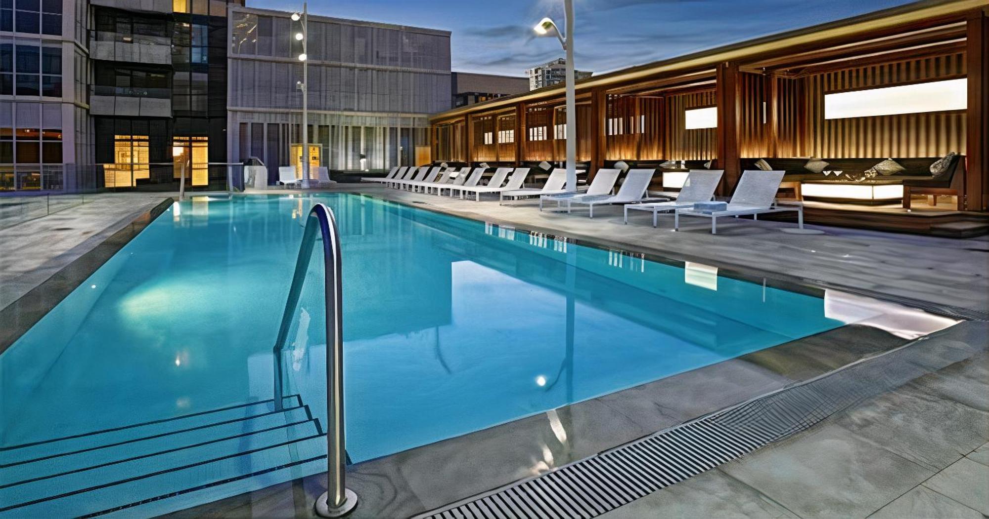 Apartment Upscale At Cn Tower, Metro Convention & Rogers Centre Toronto