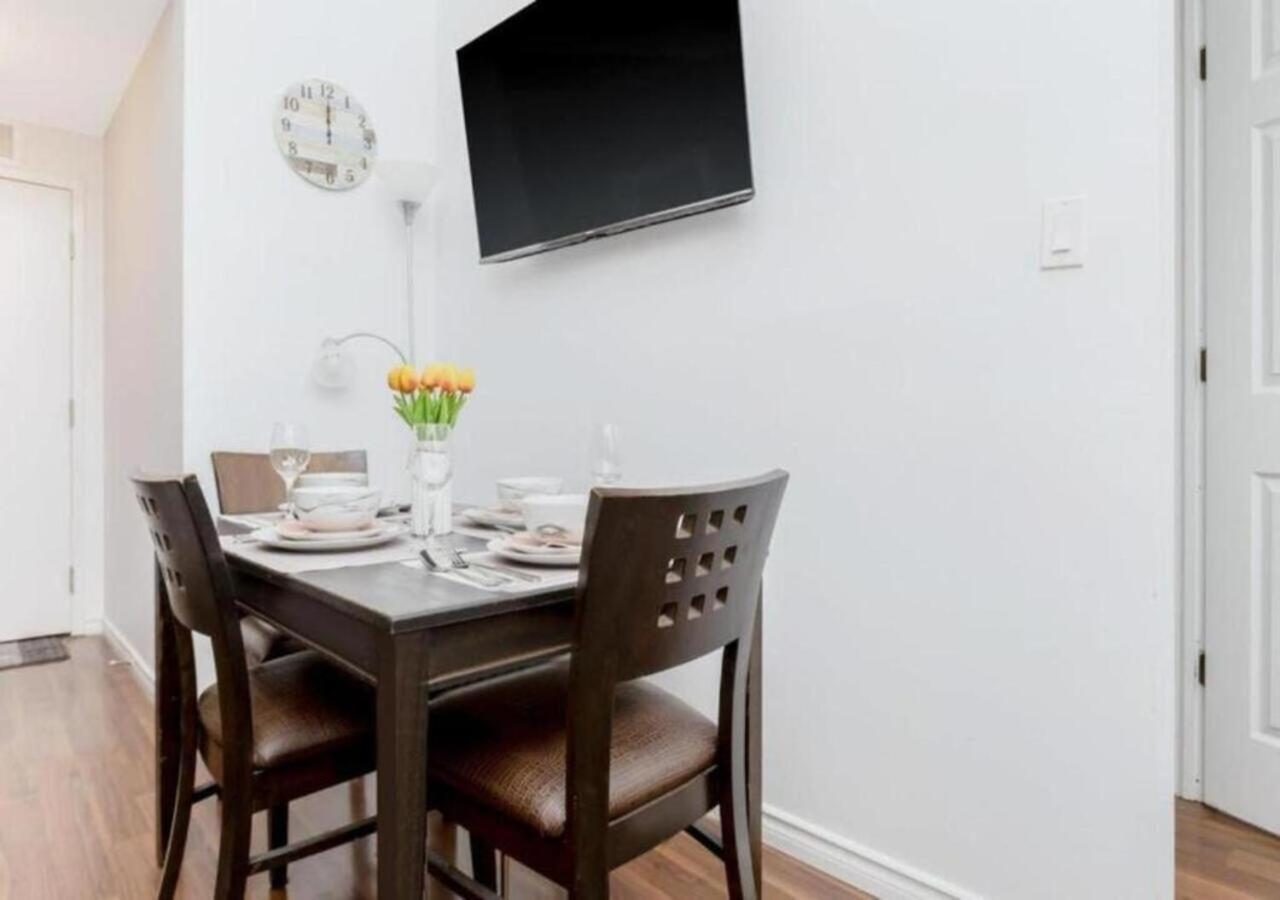 Great Kensington Market 2br Apartment Toronto