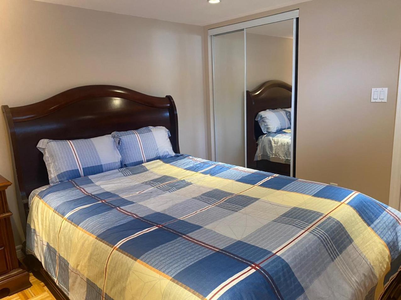 Nice Bedrooms In North York, Ontario Homestay *