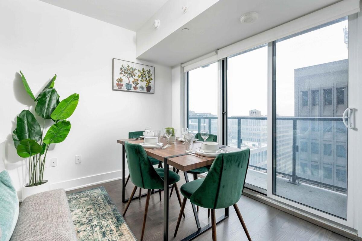 Delightful Beside U Of T - Sleeps 3 Apartment