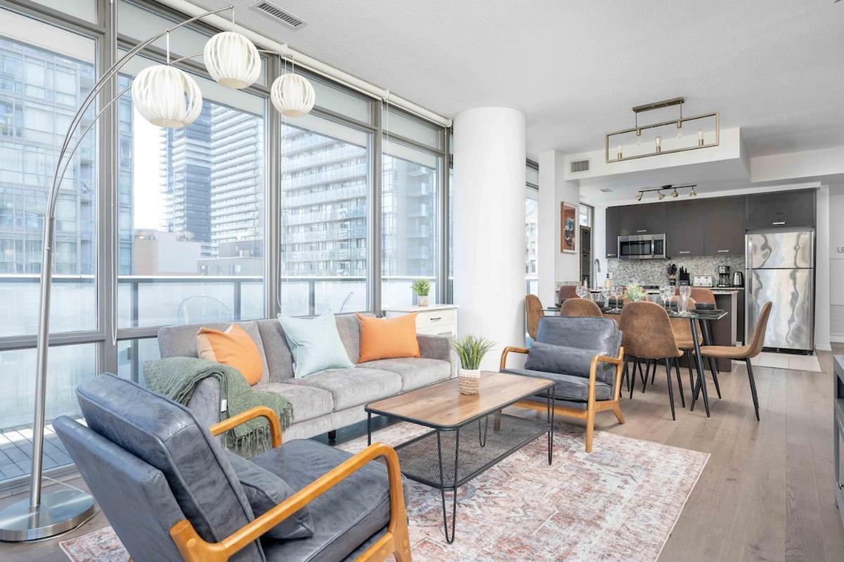 Large 2br On Bay Street 4 Beds With Balcony *