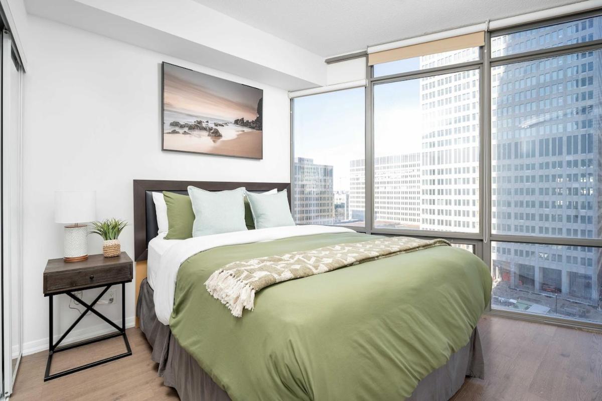 Apartment Large 2br On Bay Street 4 Beds With Balcony
