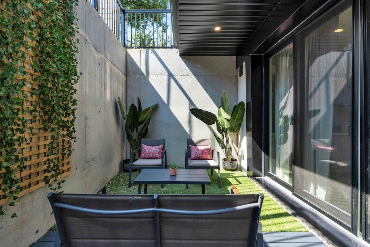 Apartment Hidden Gem - 3 Bedroom Steps To Little Italy And Uoft *
