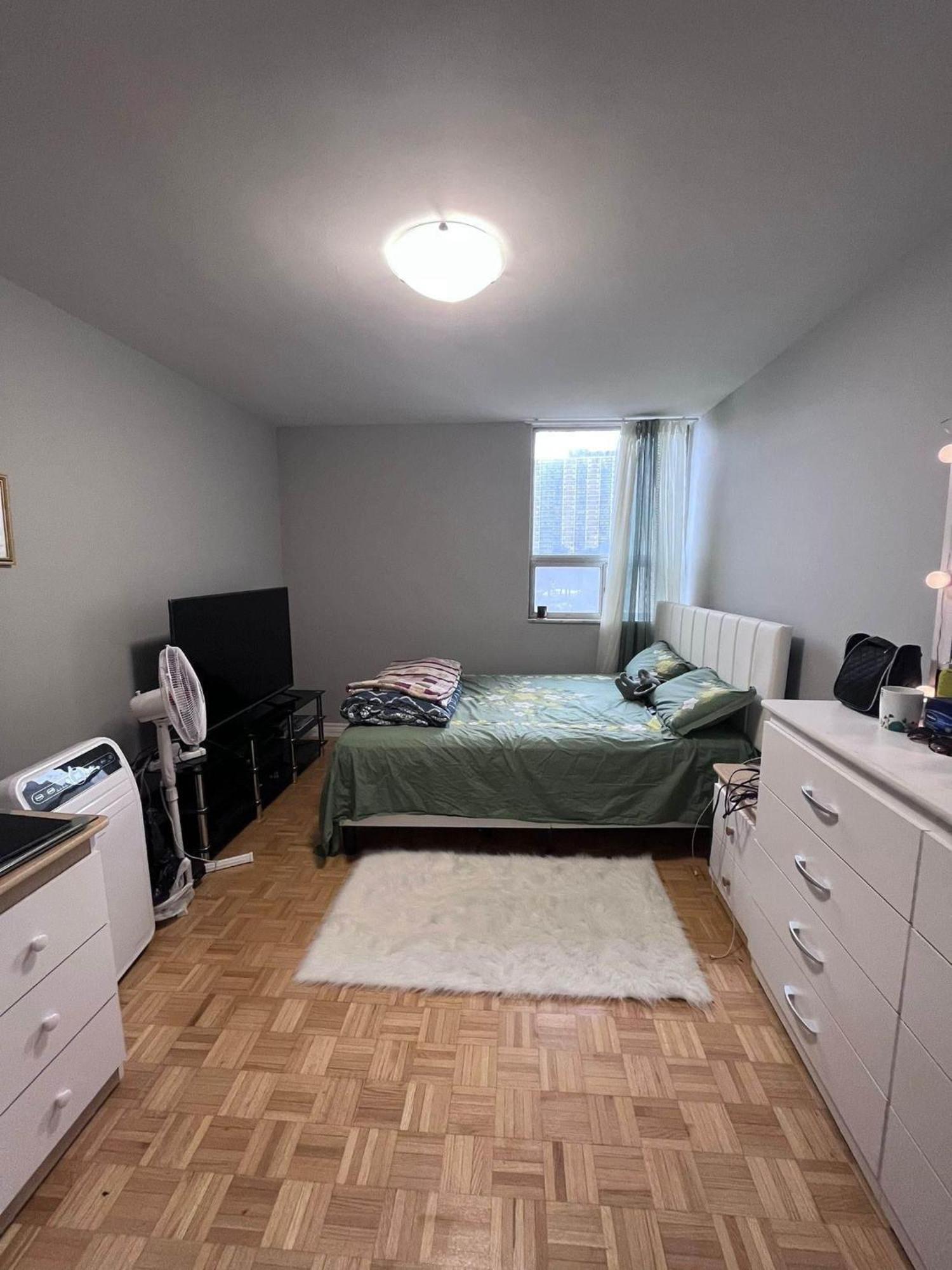 Cozy Near Victoria Park Station * Toronto