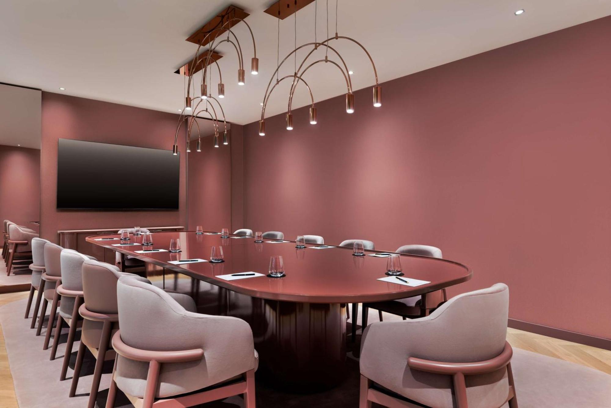 Hotel Revery Downtown, Curio Collection By Hilton 4*