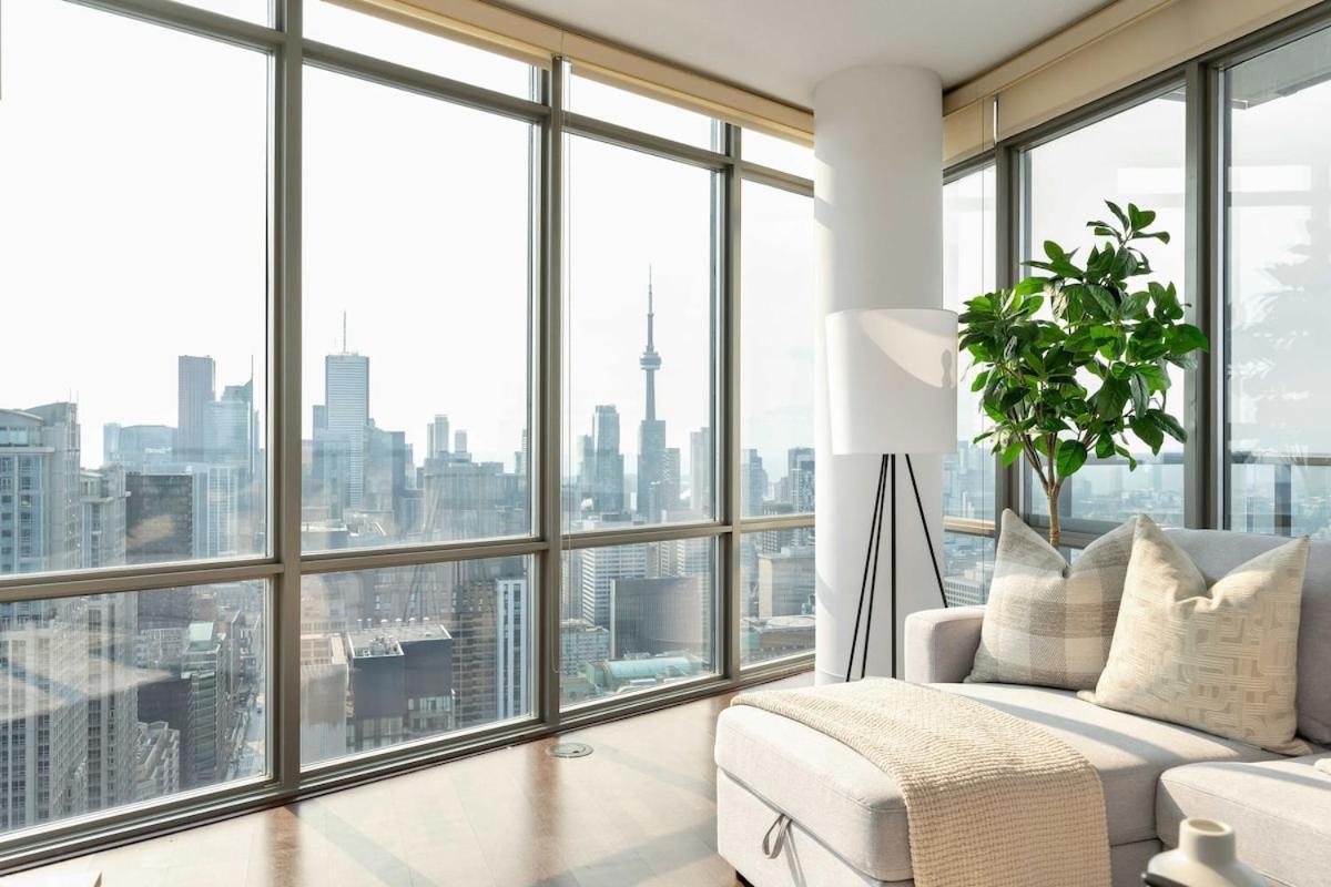 Apartment Lux Sub-penthouse W Panoramic & Cn Tower Views Toronto