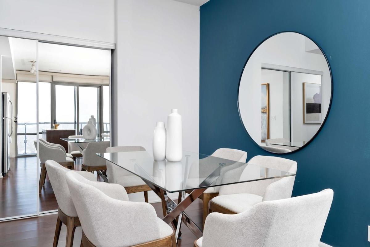 Lux Sub-penthouse W Panoramic & Cn Tower Views *