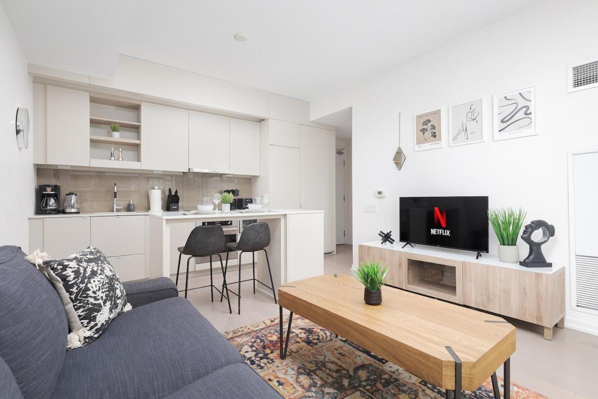 1bd Amazing Views - Steps To Rogers Centre And Cn Tower! Toronto
