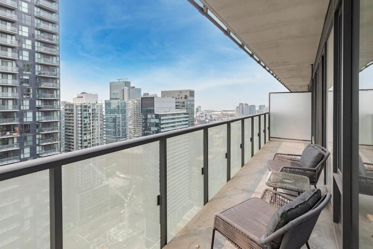 Apartment 1bd Amazing Views - Steps To Rogers Centre And Cn Tower! Toronto