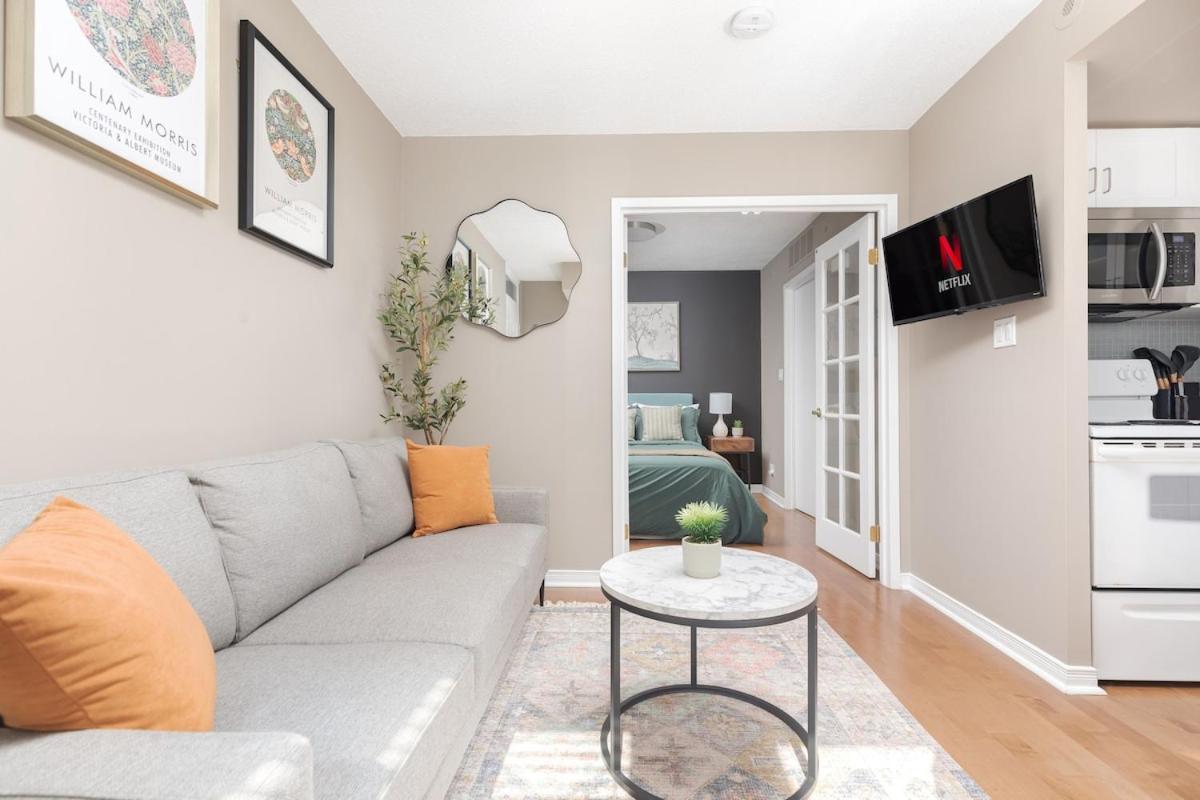 Liberty Village 5 Mins To Lakeshore! Apartment Toronto