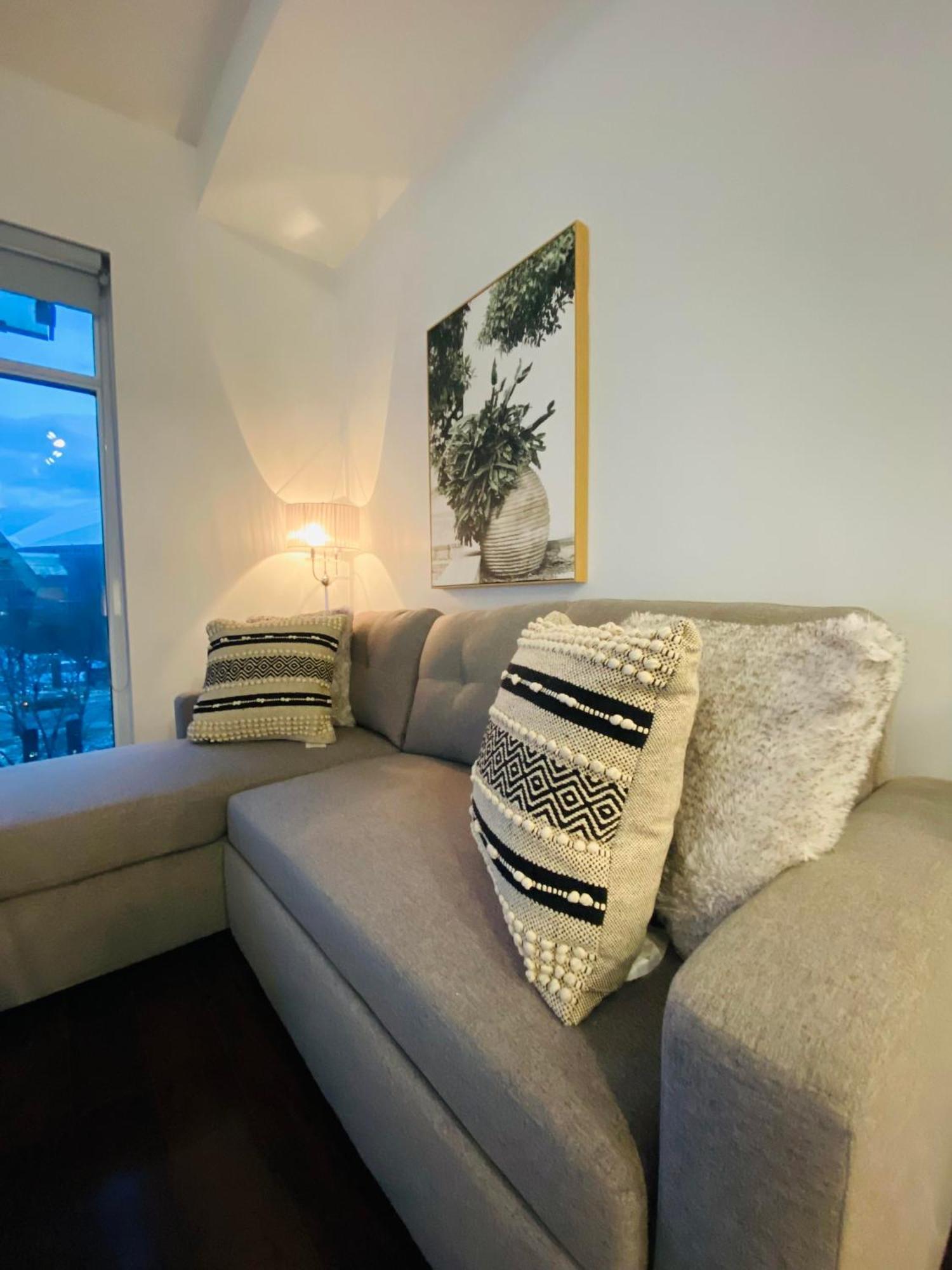Rivetstays - The Atmos Ii Apartment *