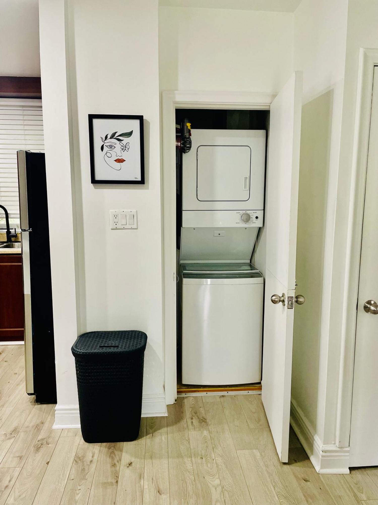 3room Entire Floor Walk 2 Subway Apartment