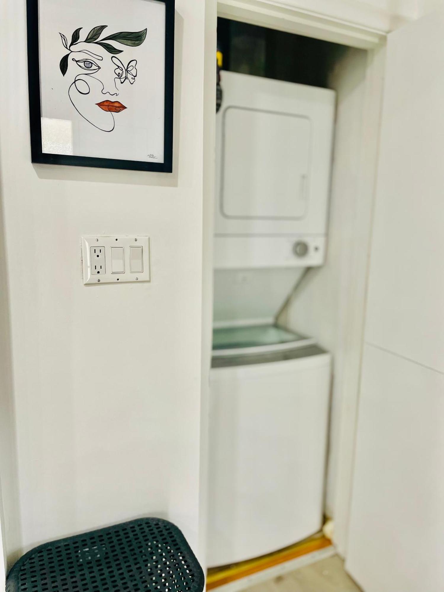 3room Entire Floor Walk 2 Subway *