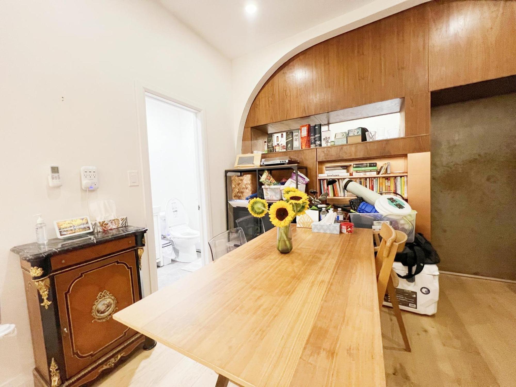 Cozy Townhouse In Dt Near Wellesley And Jarvis Homestay