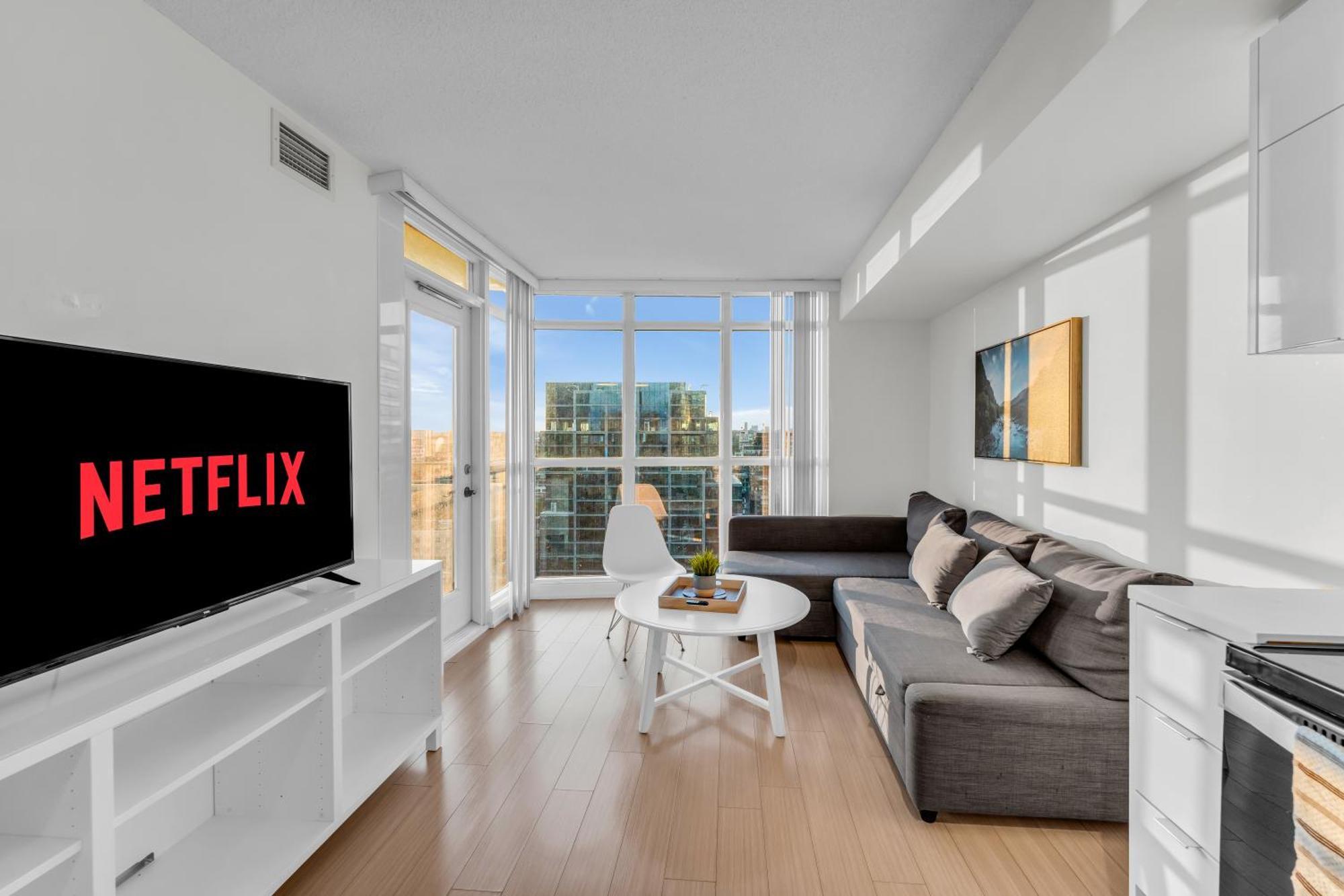 Downtown Apartment *