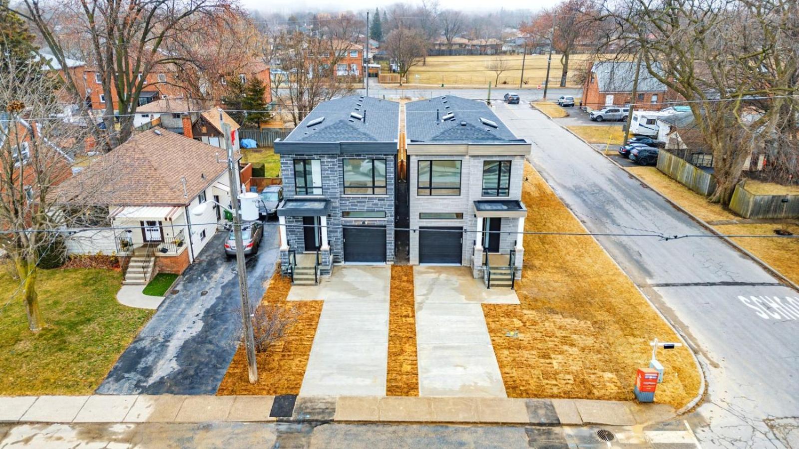 Villa Scarborough Toronto
