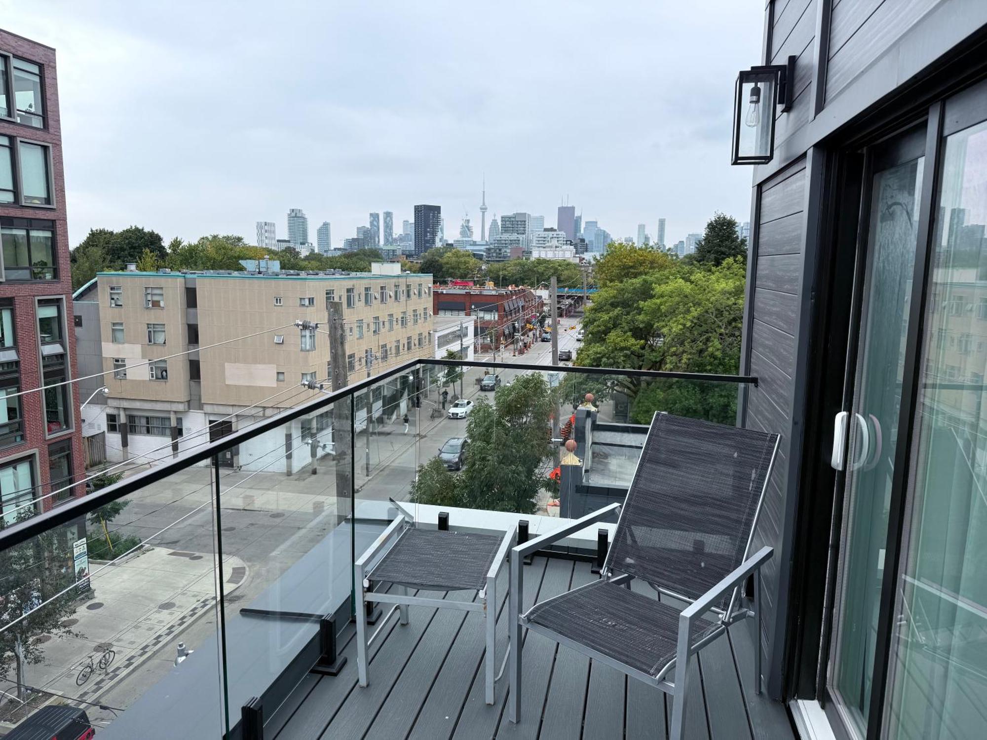 890suites Apartment Toronto
