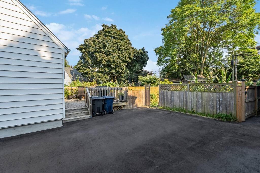 Heritage 3br Etobicoke Gem, Sherway Gardens, Bbq Villa *