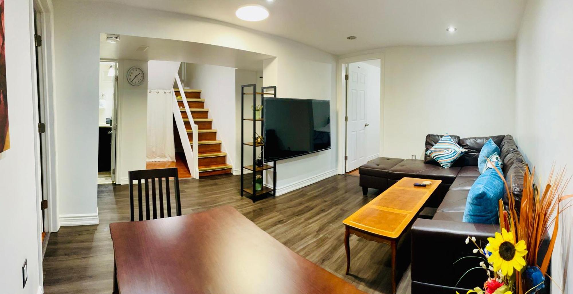 Entire Floor Privet Yard King Queen Twin Holiday home