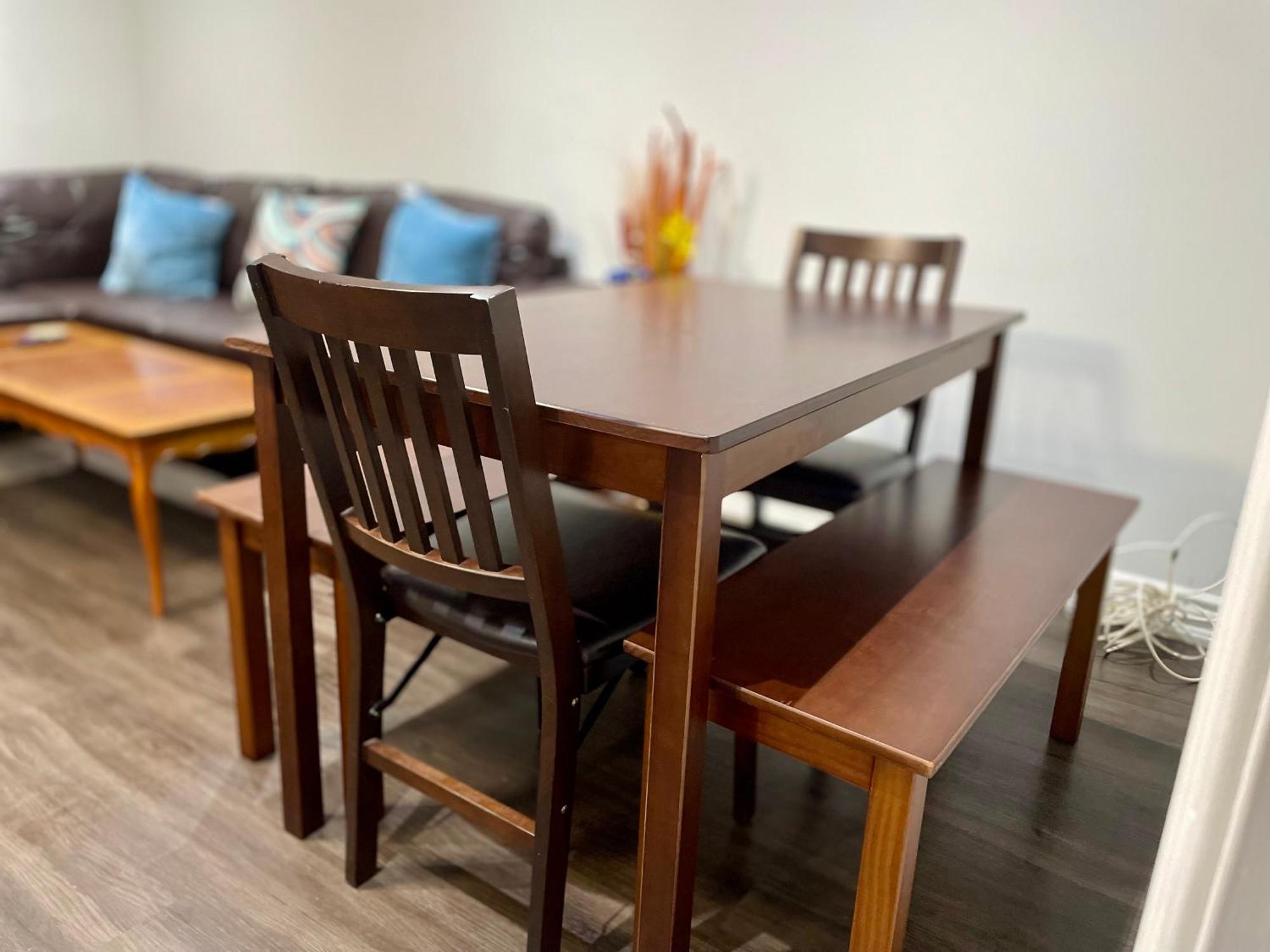 Entire Floor Privet Yard King Queen Twin Toronto