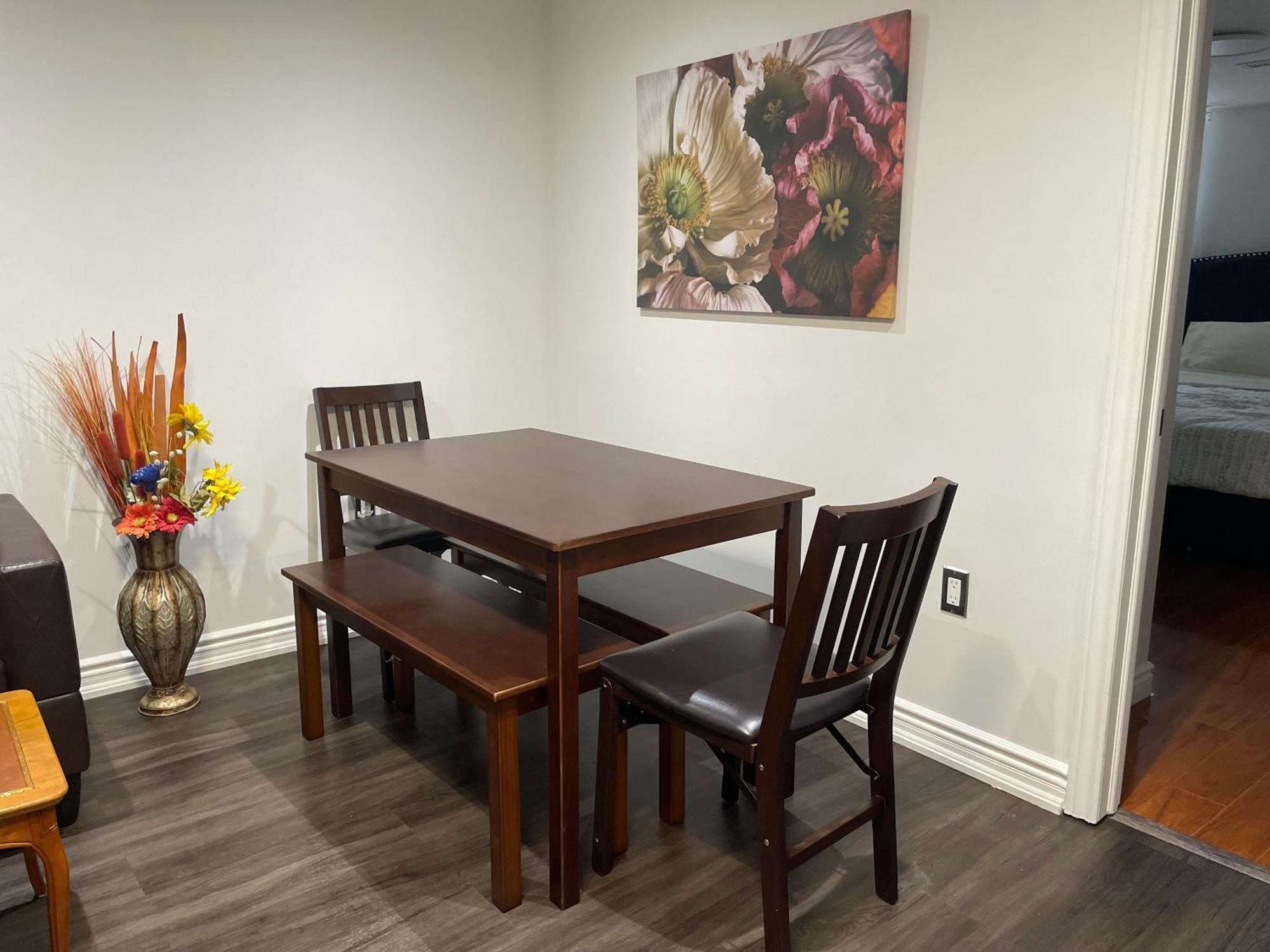 Entire Floor Privet Yard King Queen Twin Holiday home