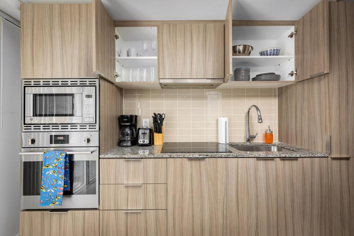 Ferienhaus Modern Micro In Heart Of Downtown Toronto