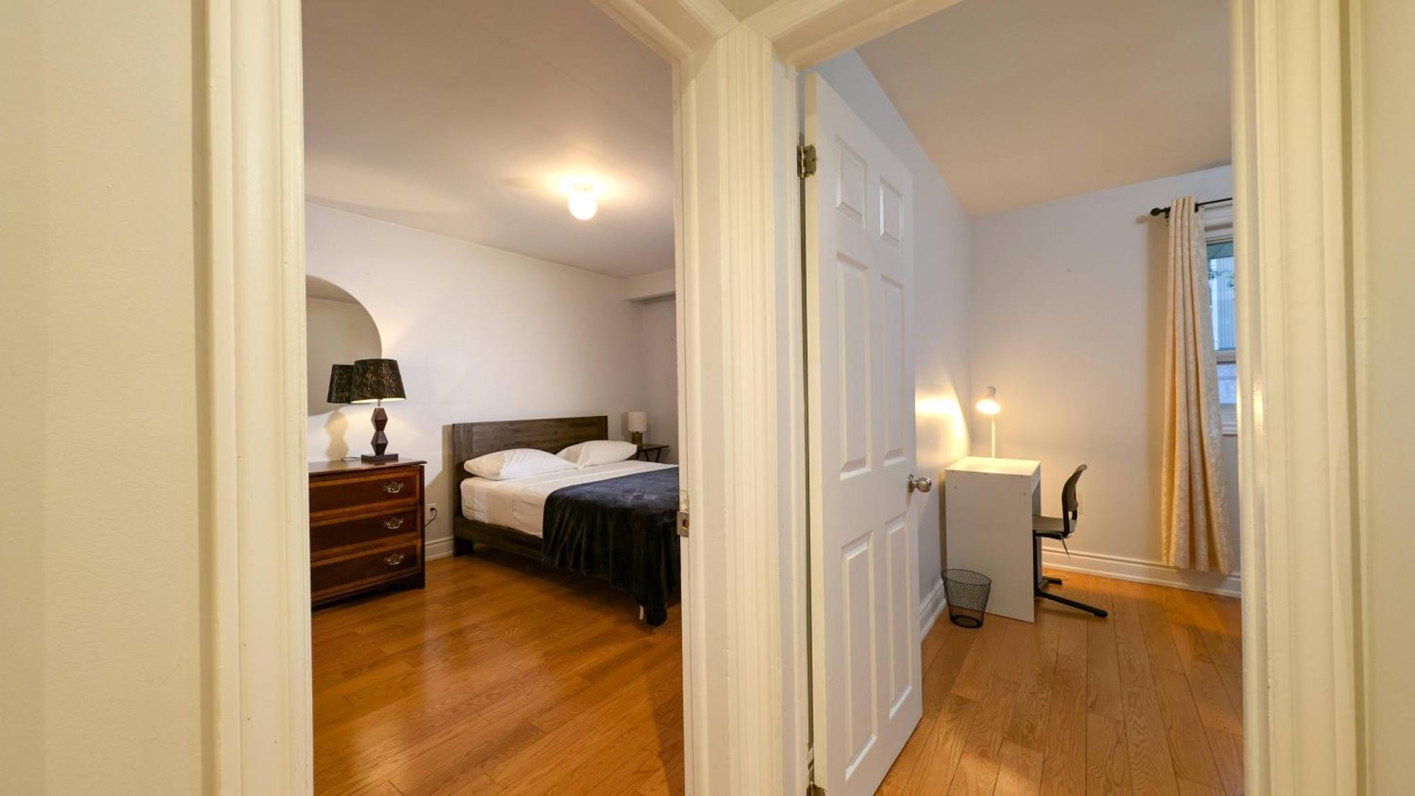 Bright Cozy In Scarborough, Toronto!