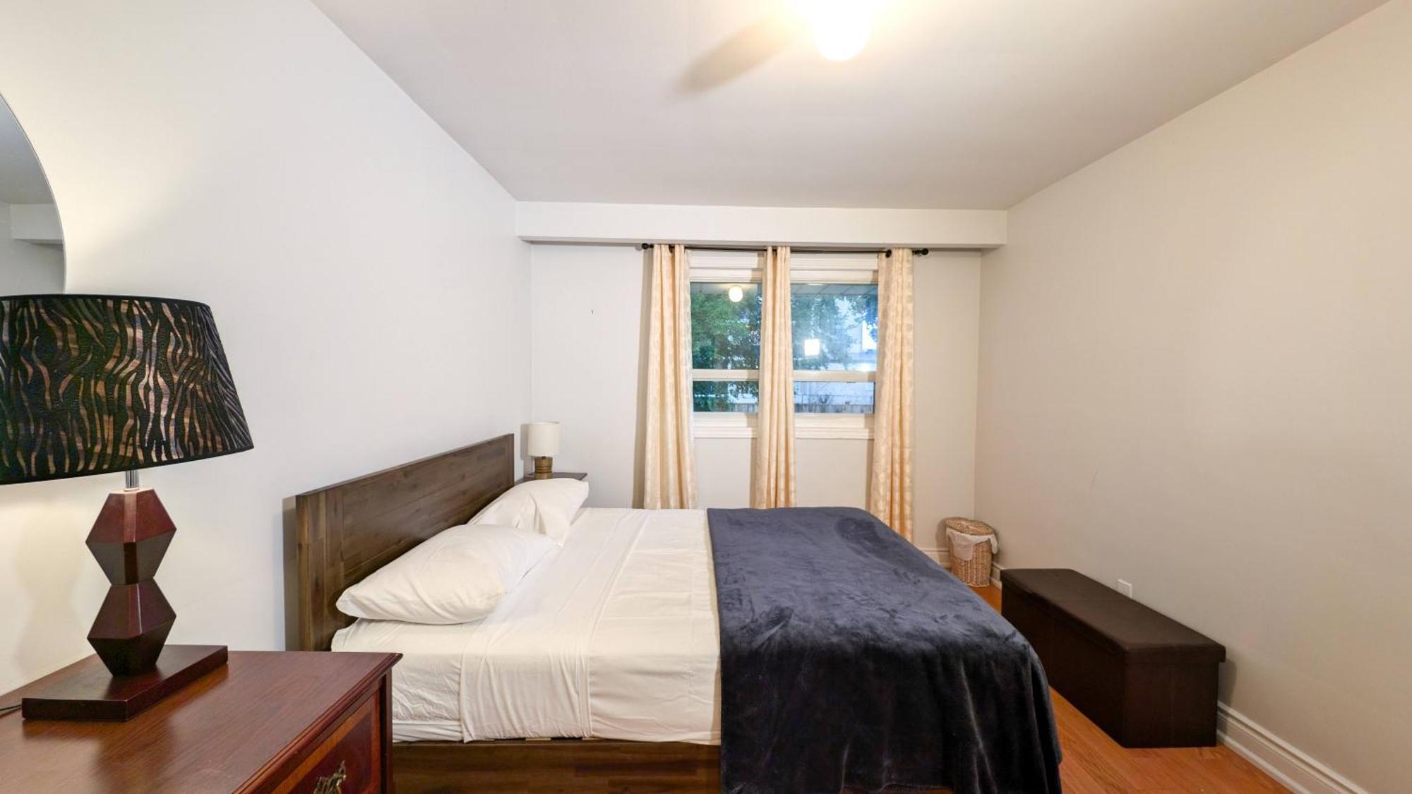 Holiday home Bright Cozy In Scarborough, Toronto!