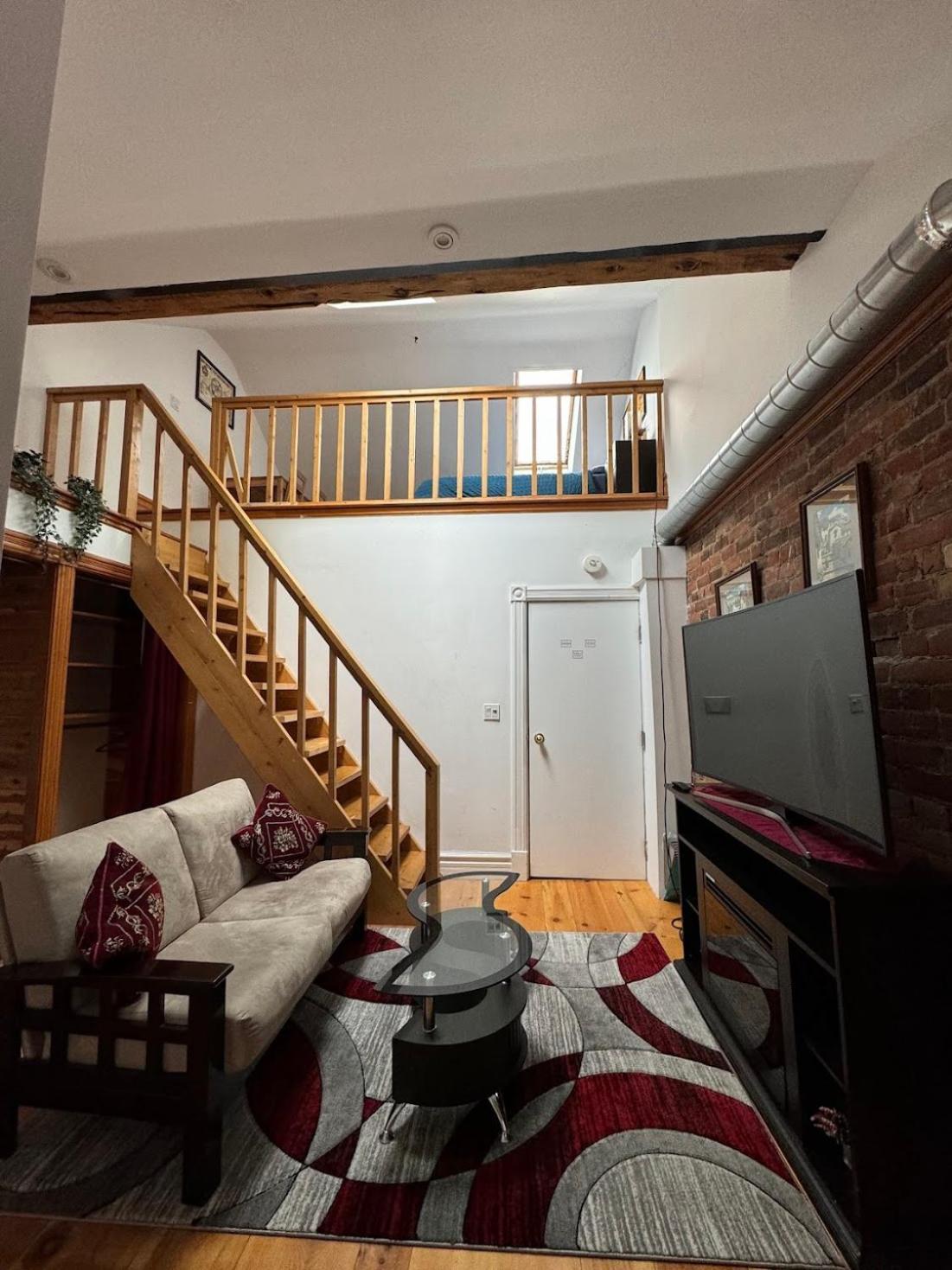 Gasthof Spacious Townhouse Close To Dundas Square!