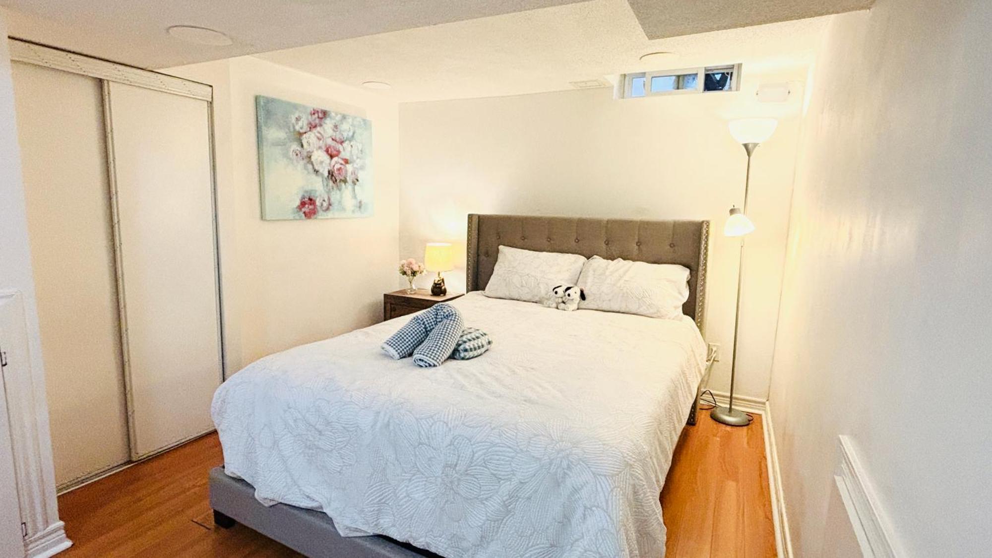 Cozy Walkout Basement With Tranquility Toronto