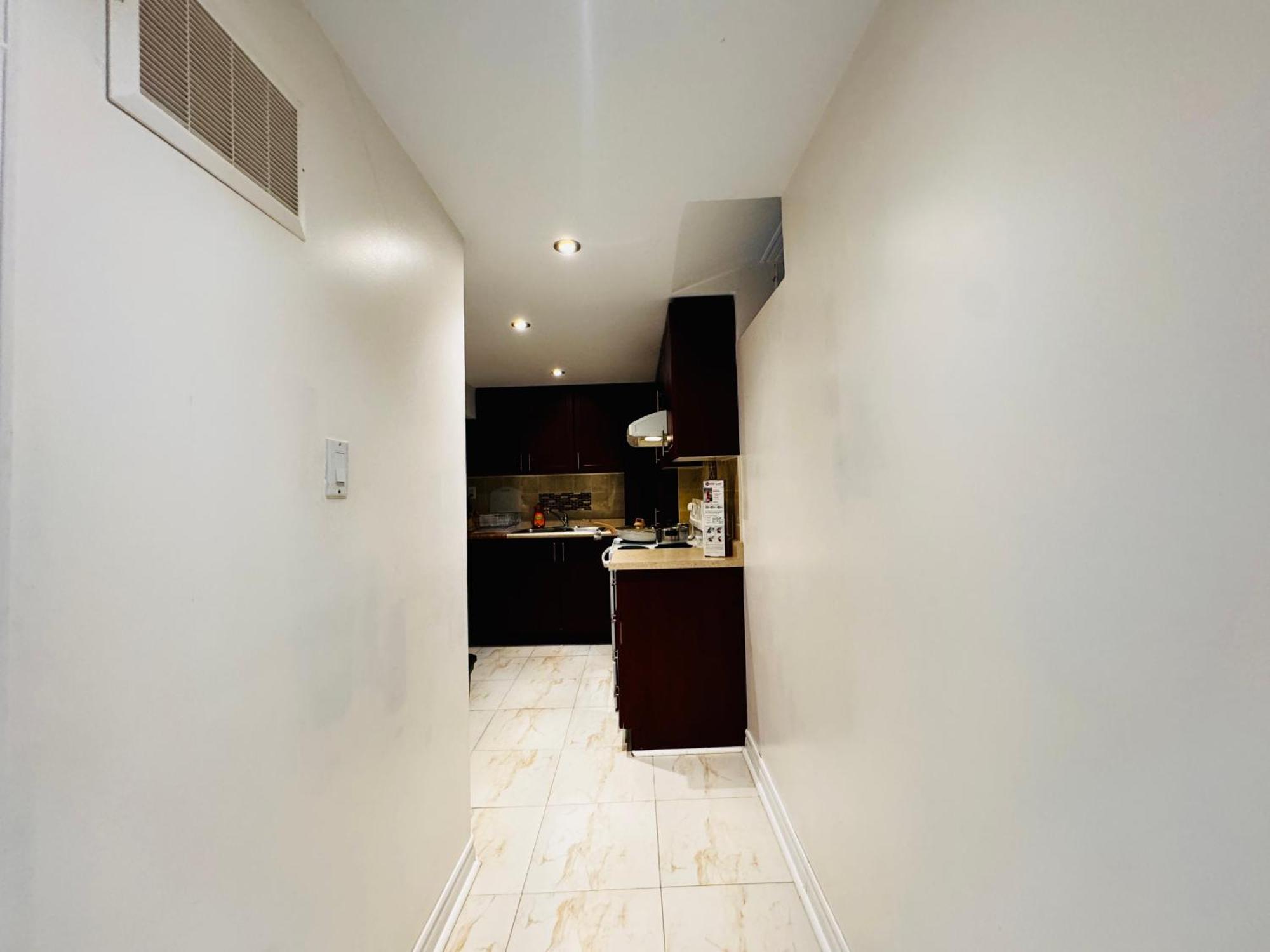 Cozy Walkout Basement With Tranquility Toronto