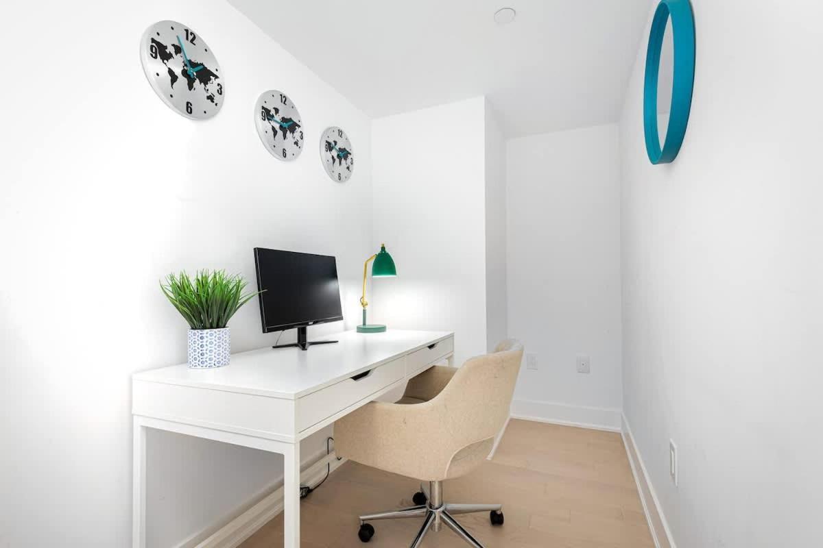 Work And Relax In Our 1br Dt * Toronto