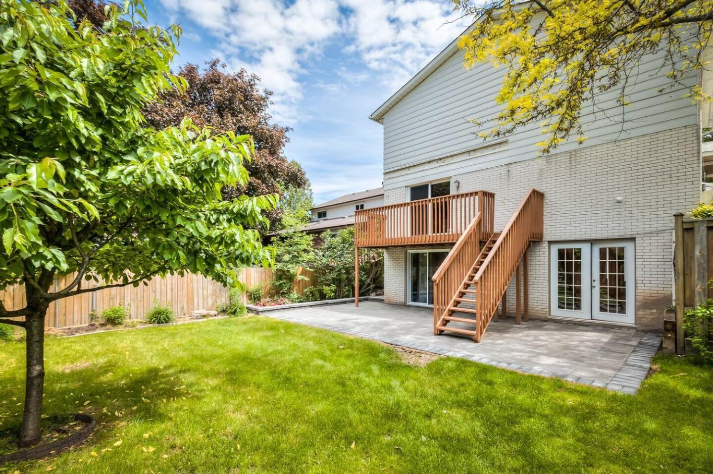 4 Bedrooms Or 2 Bedrooms House Near Fairview Mall And 401 & Dvp Ferienhaus *