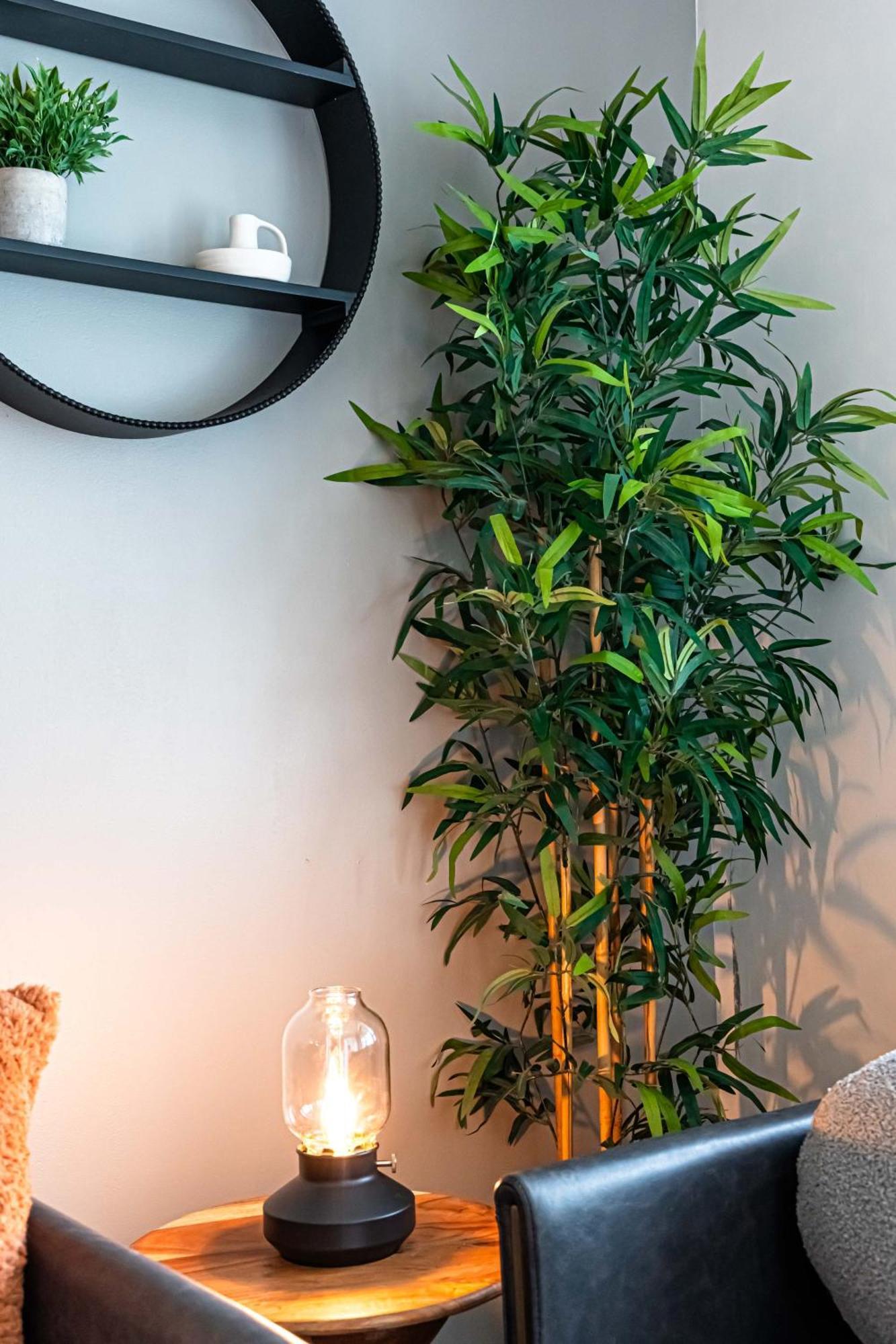 The Hideaway Hub Apartment *