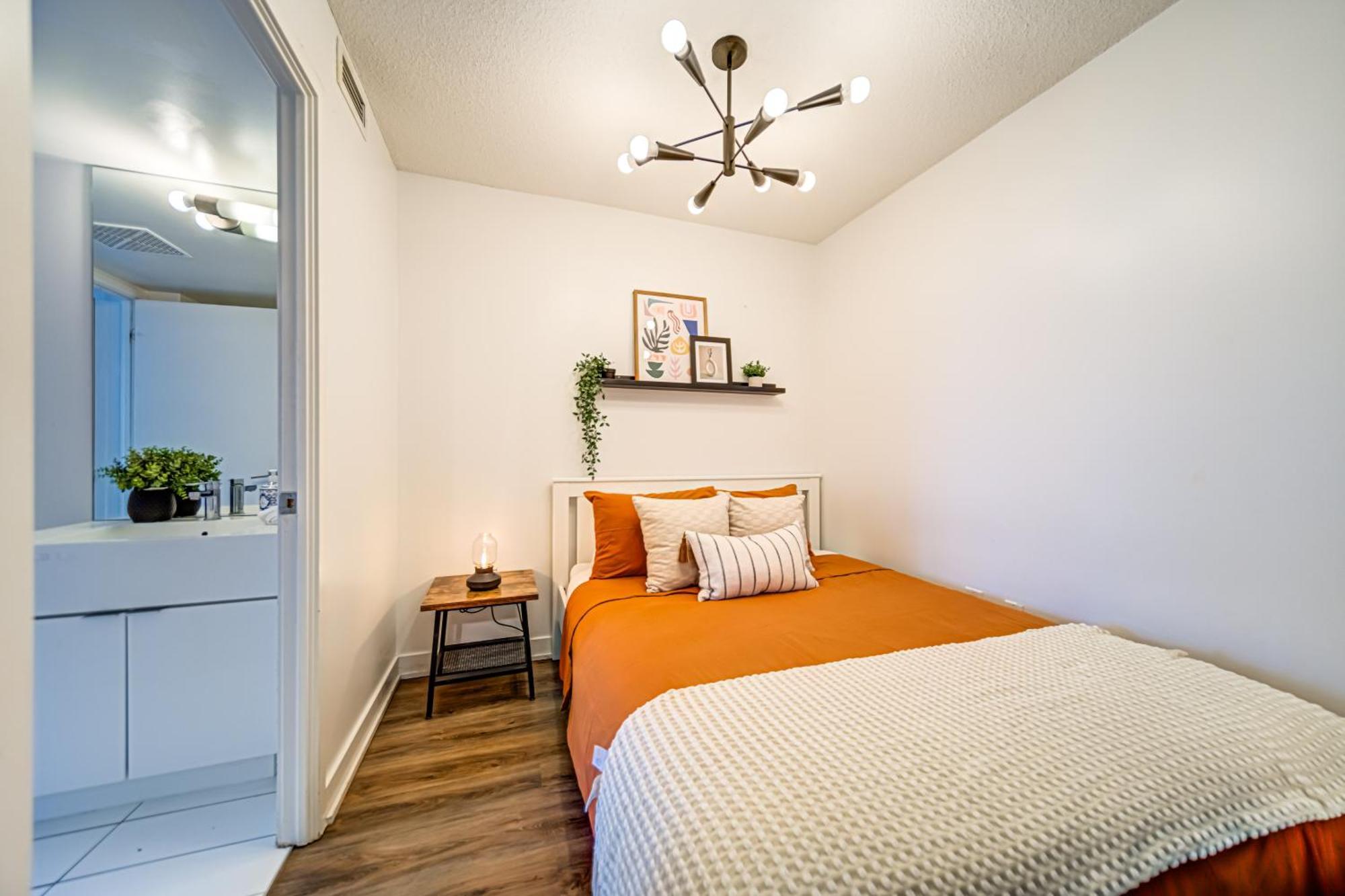 The Hideaway Hub Apartment Toronto