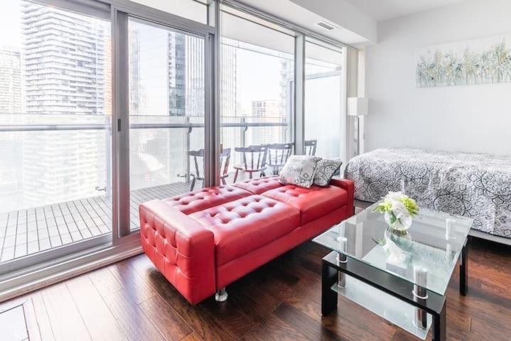 Apartment Newdowntown By Unionstationscotiaarena