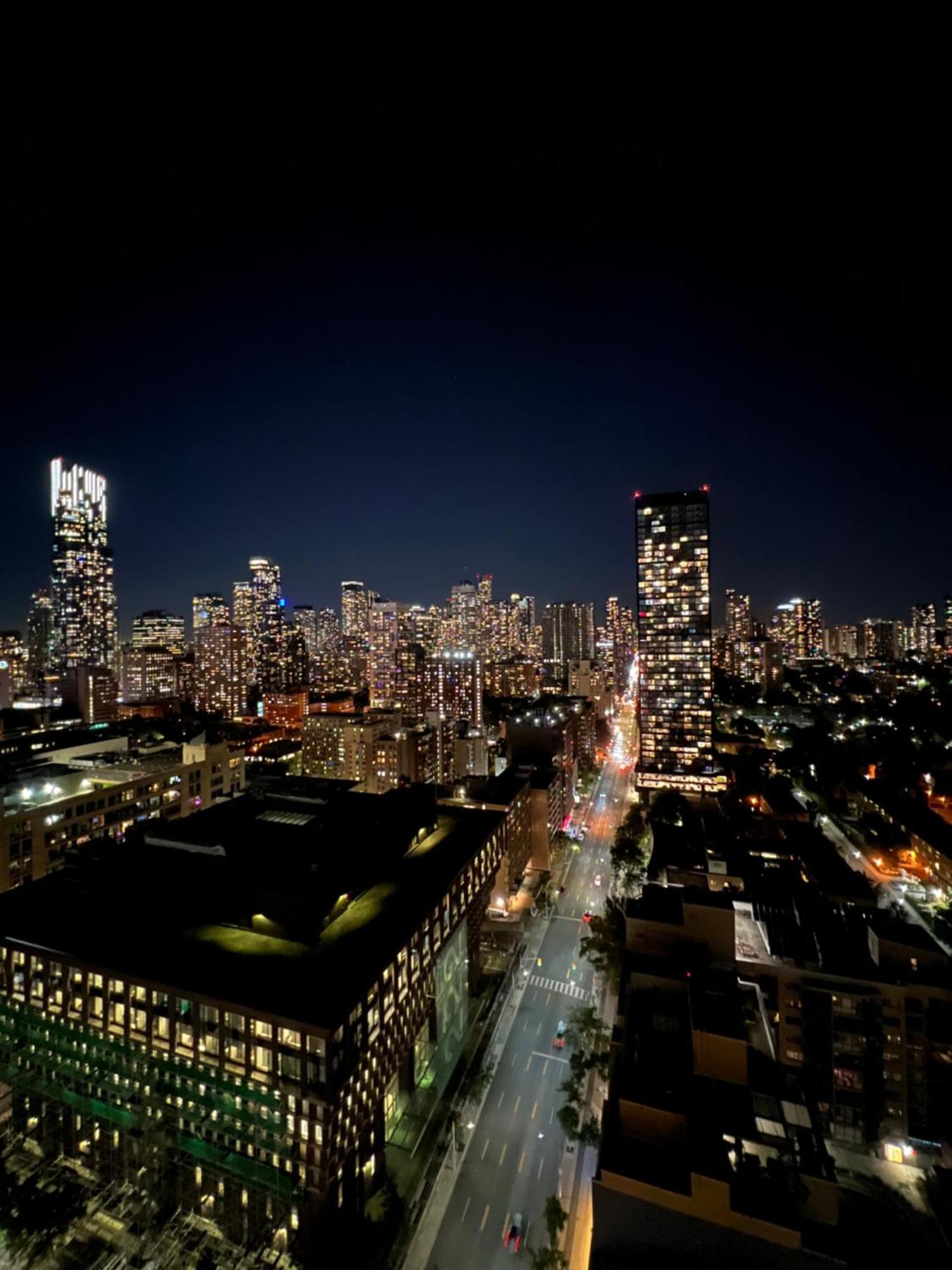 29th Floor Deluxe, View Of Downtown Apartment *