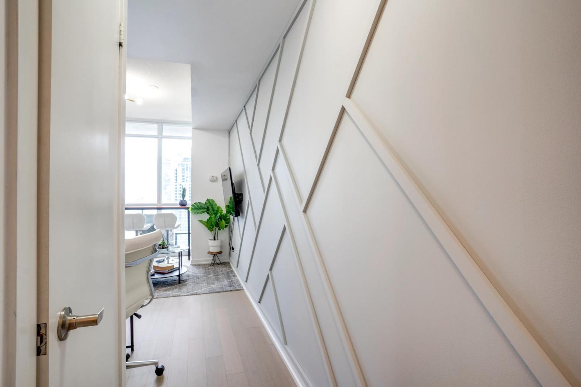 Luxury Living Downtown Toronto
