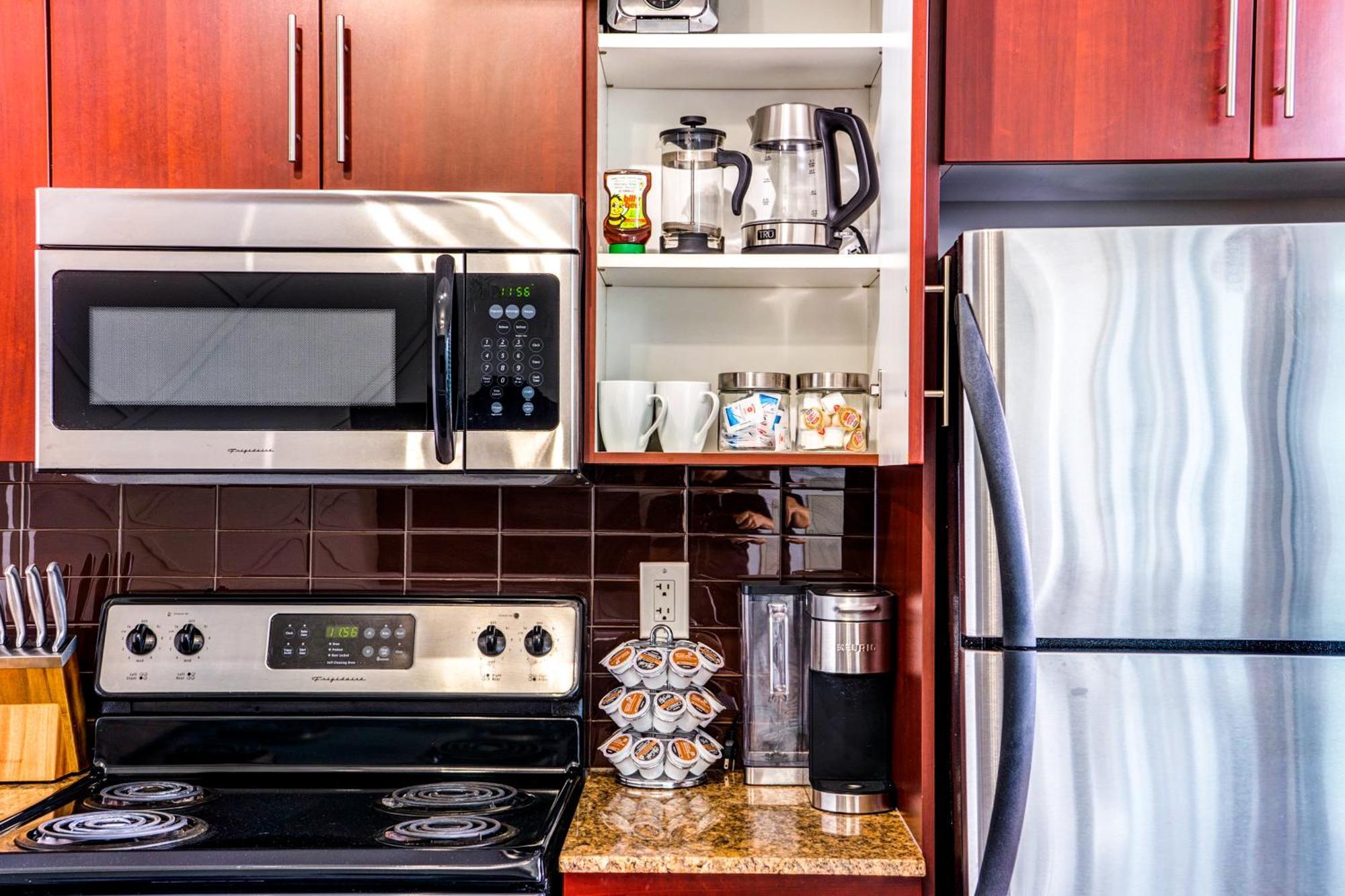 Luxury Living Downtown Toronto