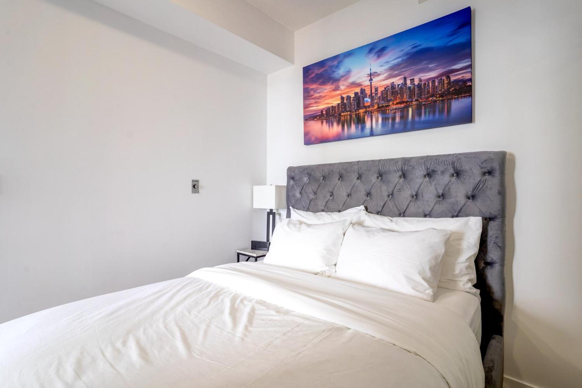 Luxury Living Downtown Toronto