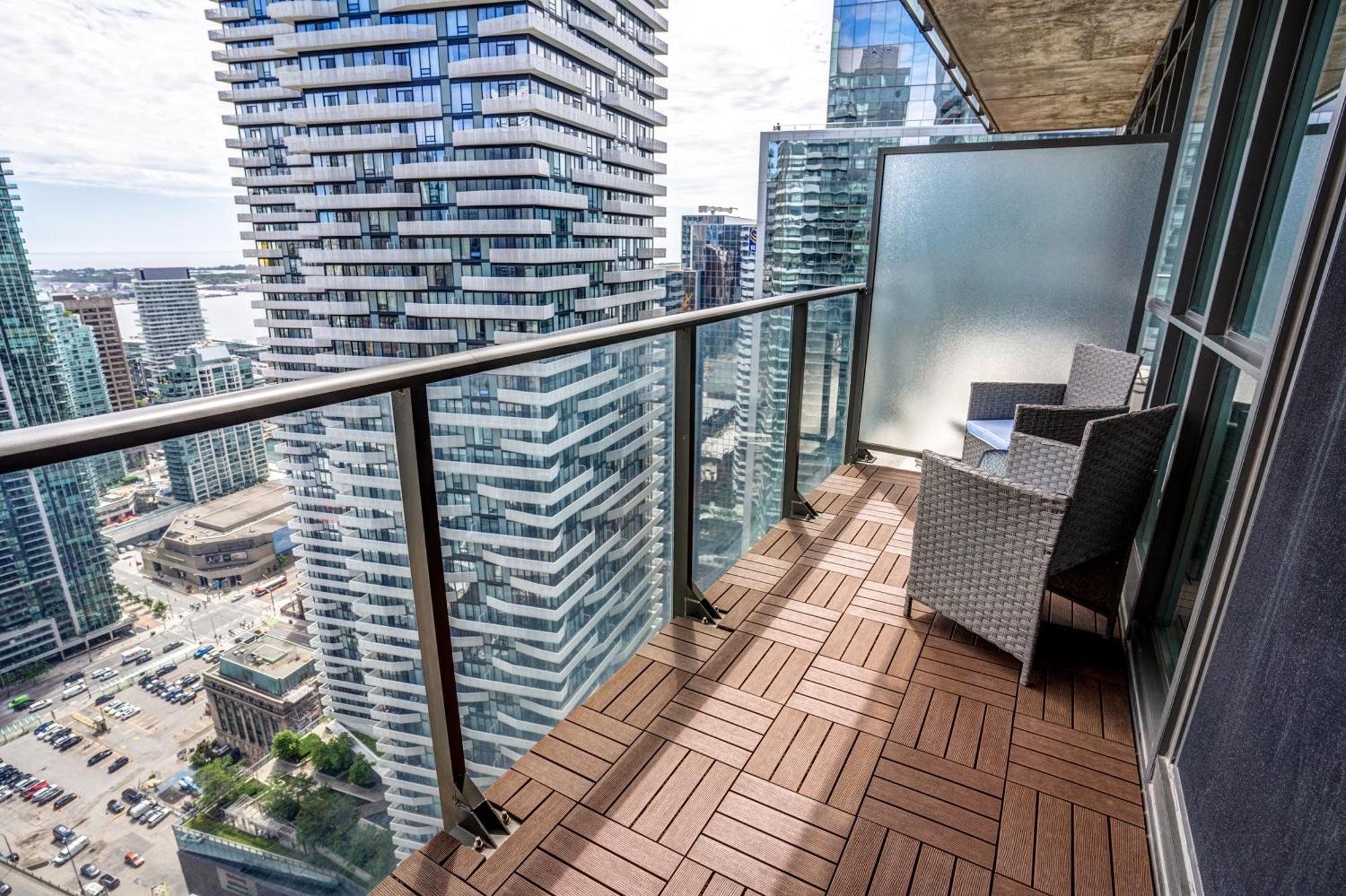 Apartment Luxury Living Downtown Toronto