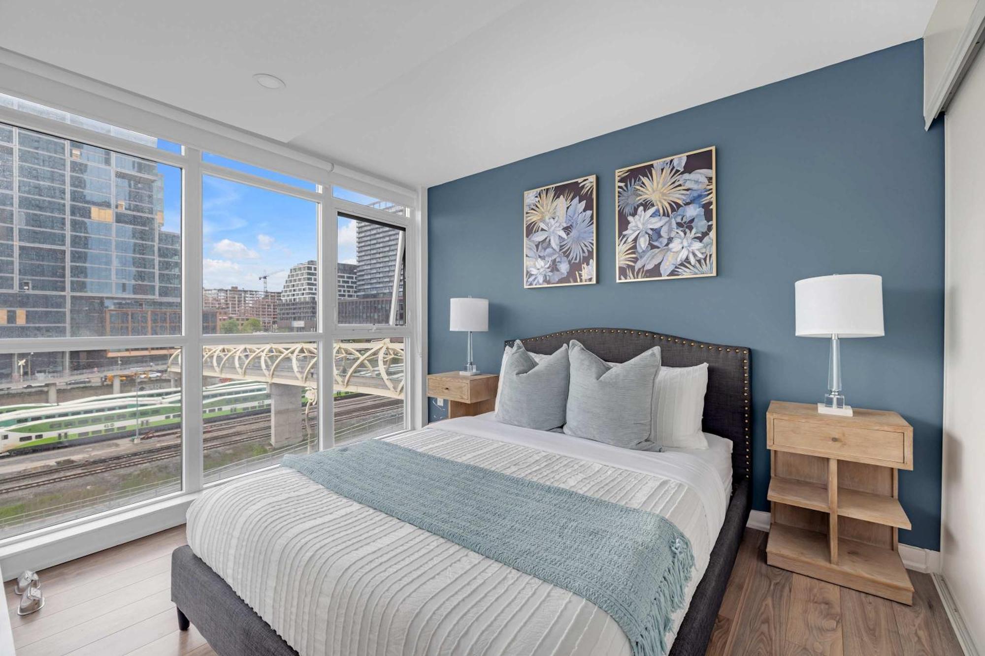 Downtown Oasis Top Location & Free Parking Apartment Toronto