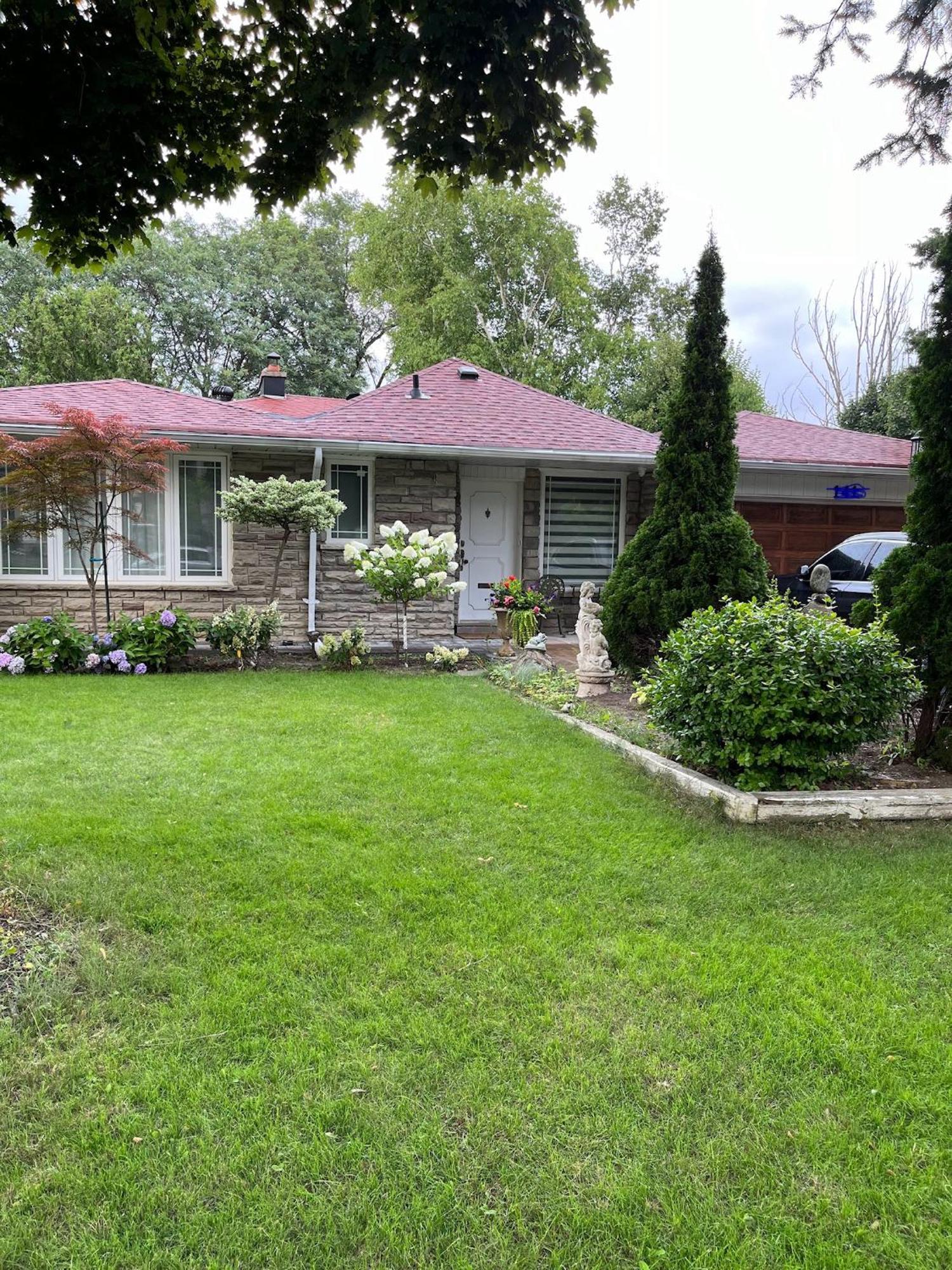 Bayview Village Private Toronto