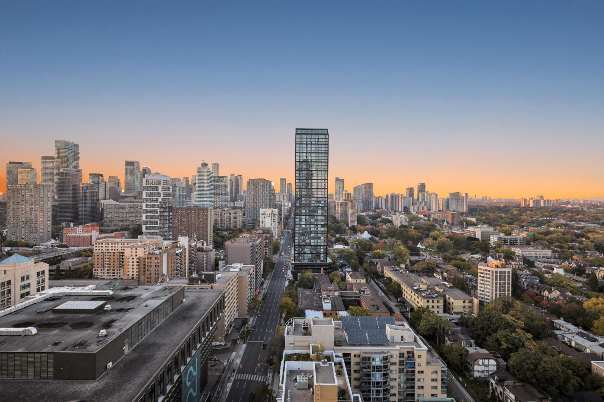 29th Floor Deluxe, View Of Downtown Toronto