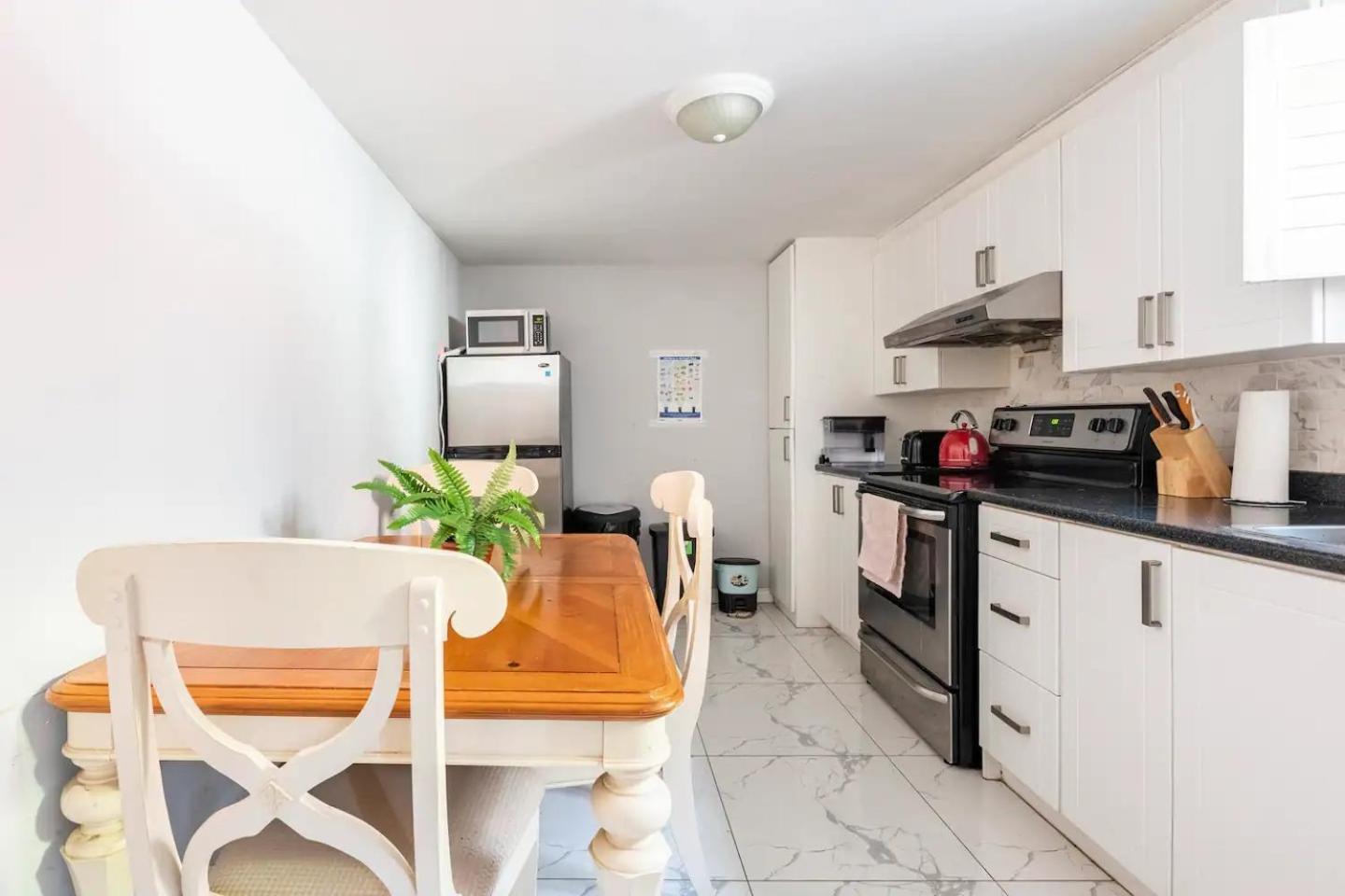 Homestay La Maison D'elise Toronto