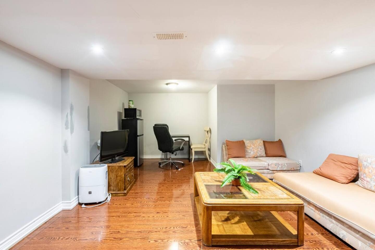 La Maison D'elise Homestay Toronto