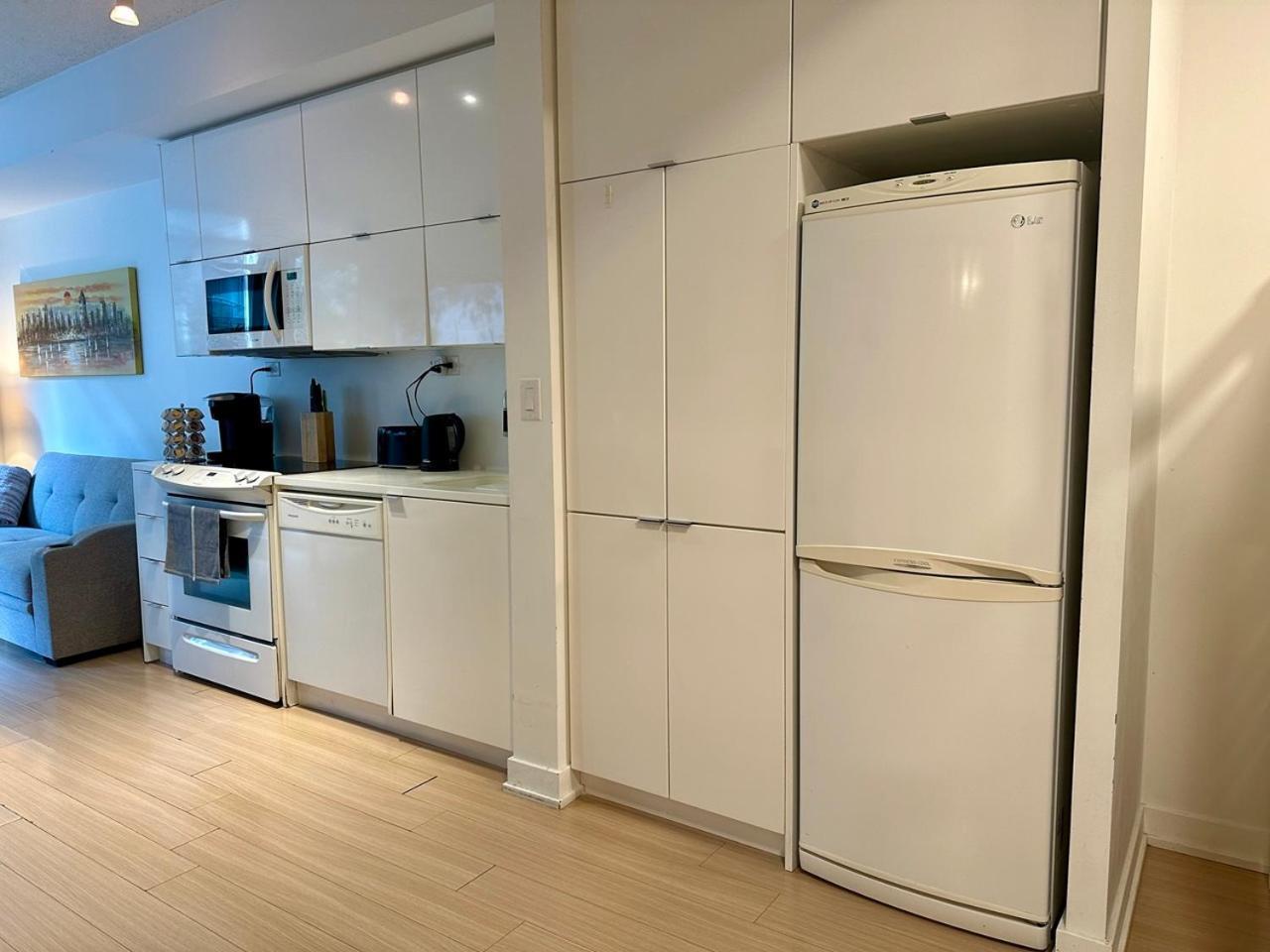 Apartment Cozy 1bdrm With Bunk Bed Sofabed With Terrace & Parking *