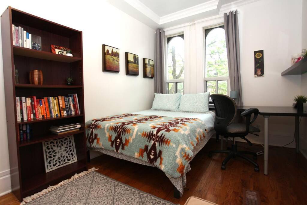 Private 3 Bedroom In Downtown Toronto